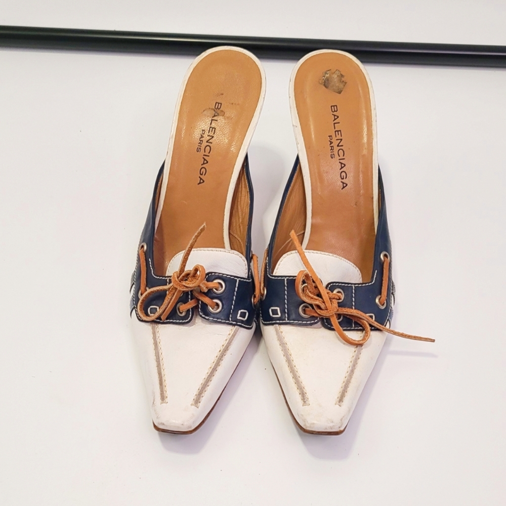 Balenciaga white and Navy Blue mules Heels with Bow  and Pointed Toe size 40 - Picture 2 of 10
